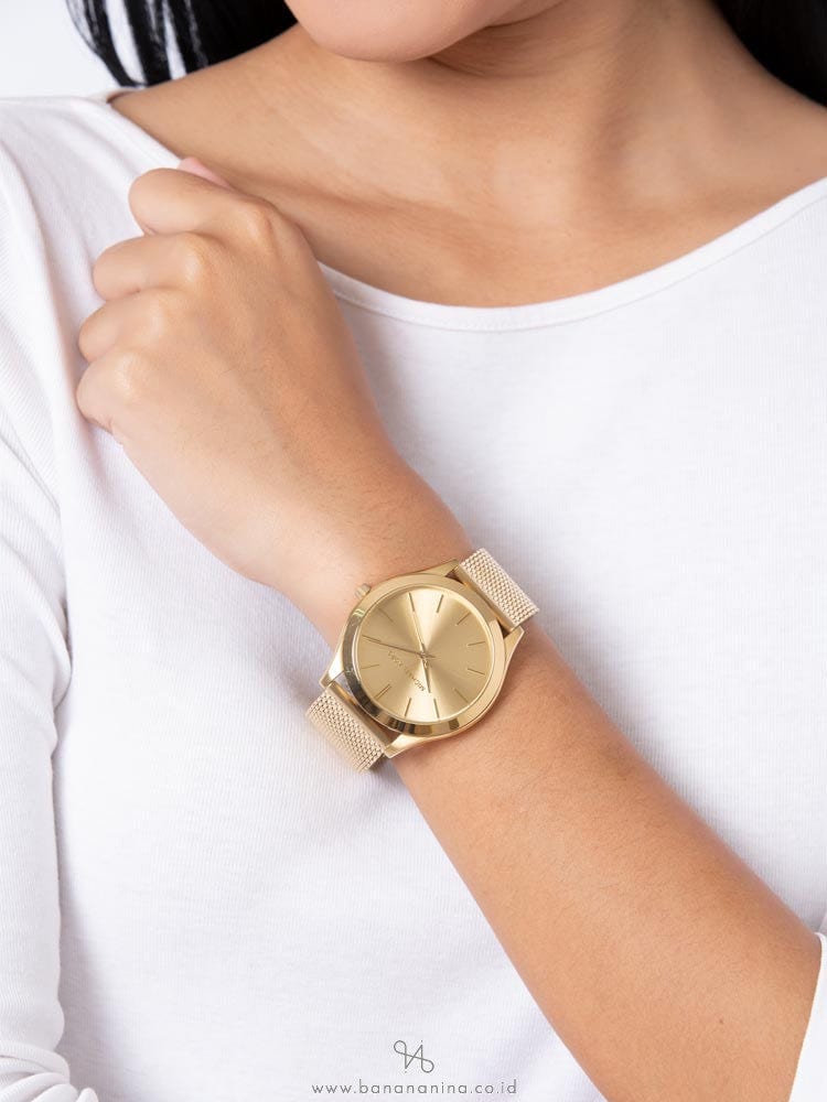 Michael Kors Slim Runway Quartz Gold Dial Gold Mesh Bracelet Watch For Women - MK8625