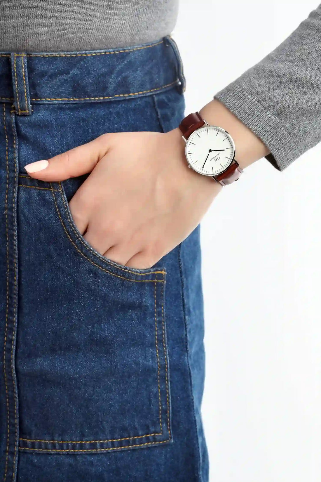 Daniel Wellington St Mawes White Dial Brown Leather Strap Watch For Men - DW00100052