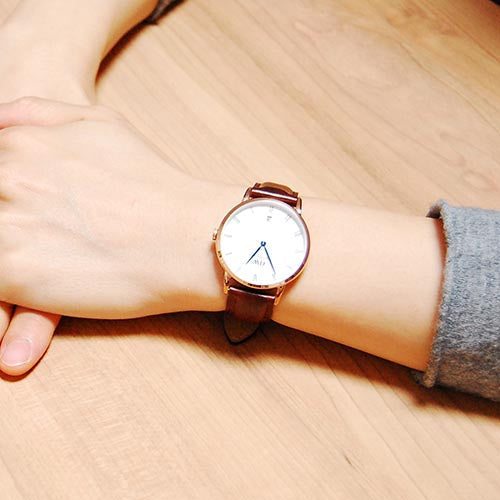 Daniel Wellington Dapper St Mawes White Dial Brown Leather Strap Watch For Women - DW00100091