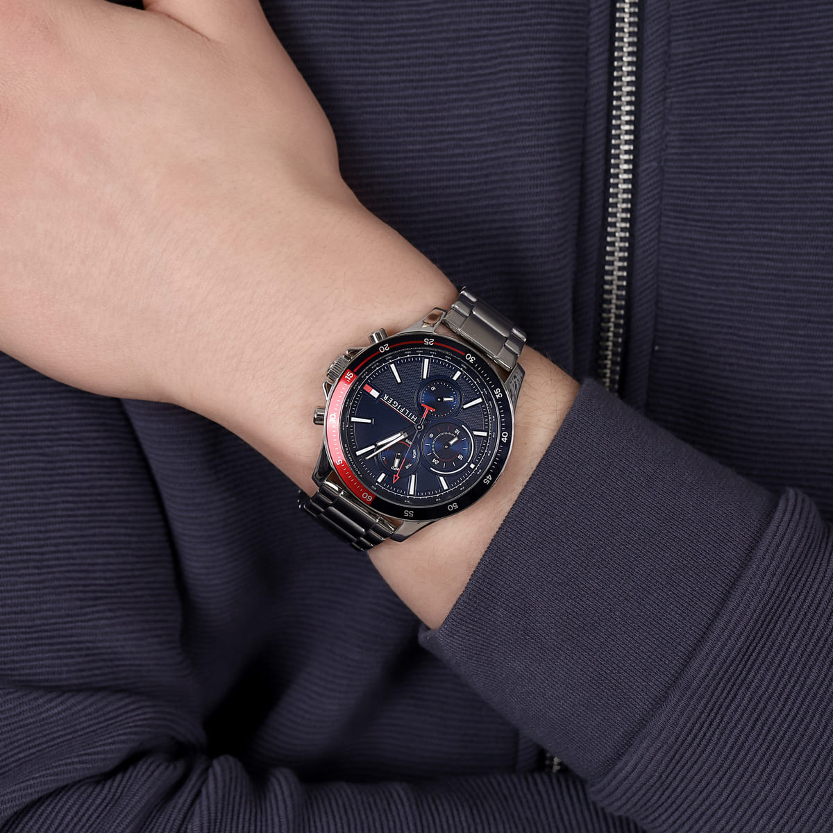 Tommy Hilfiger Bank Chronograph Blue Dial Silver Steel Strap Watch for Men - 1791718