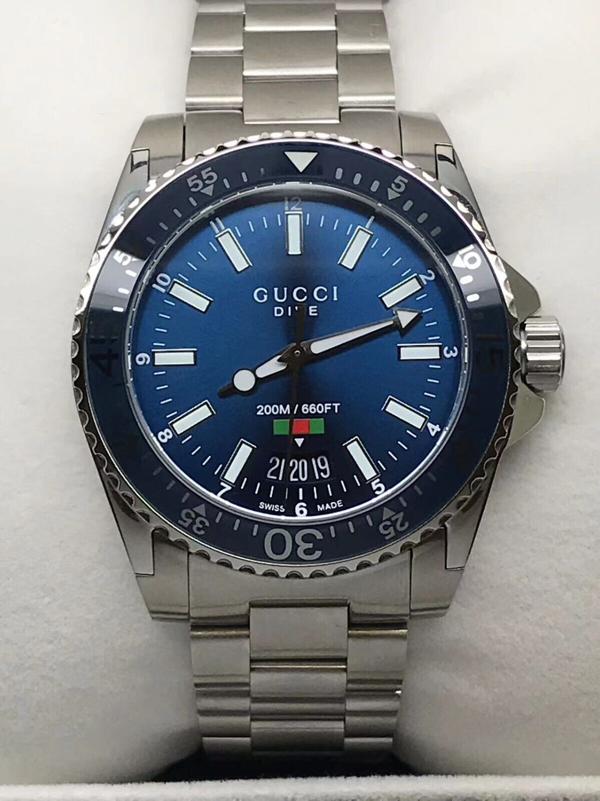 Gucci Dive Quartz Blue Dial Silver Steel Strap Watch For Men - YA136311