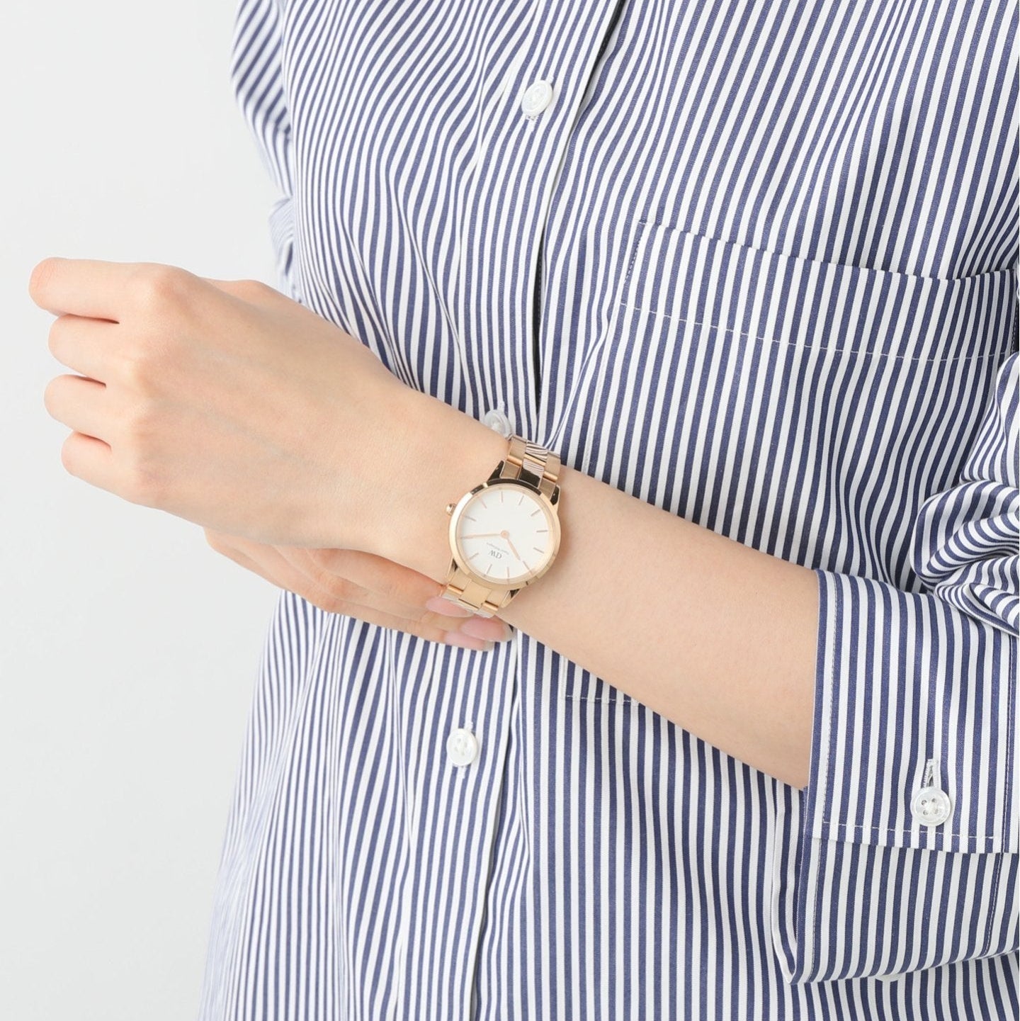 Daniel Wellington Iconic Link White Dial Rose Gold Steel Strap Watch For Women - DW00100211