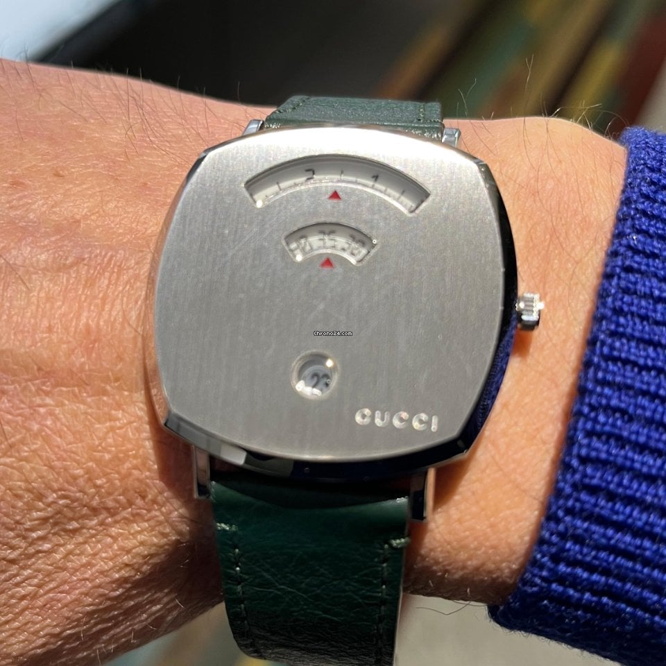 Gucci Grip Silver Dial Green Leather Strap Unisex Watch - YA157412