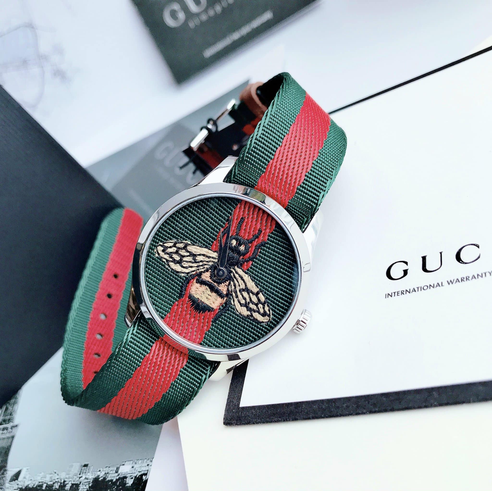 Gucci Le Marche des Merveilles Red & Green Dial Red & Green Nylon Strap Unisex Watch - YA1264060