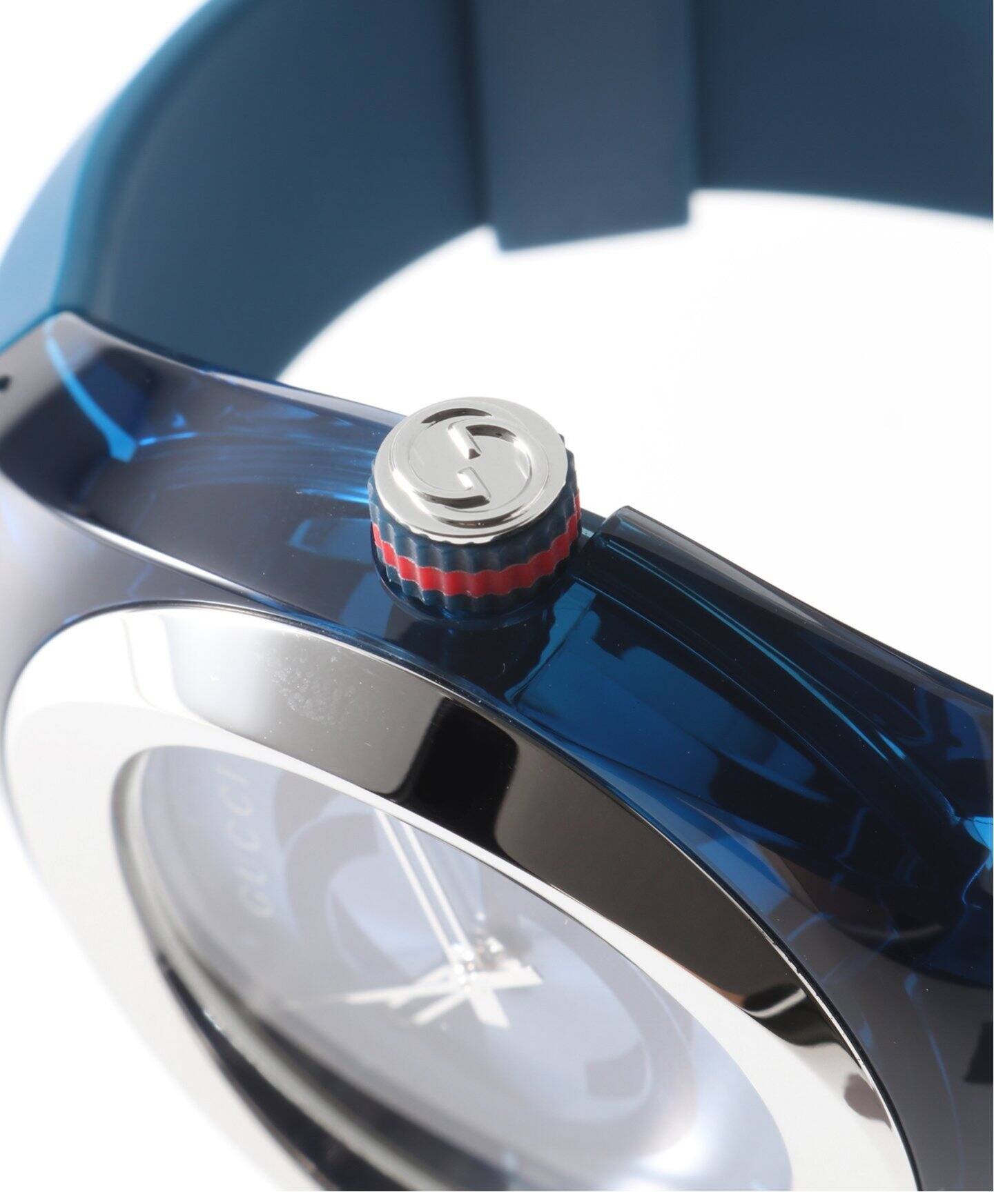 Gucci Sync XXL Quartz Blue Dial Blue Rubber Strap Watch For Men - YA137104