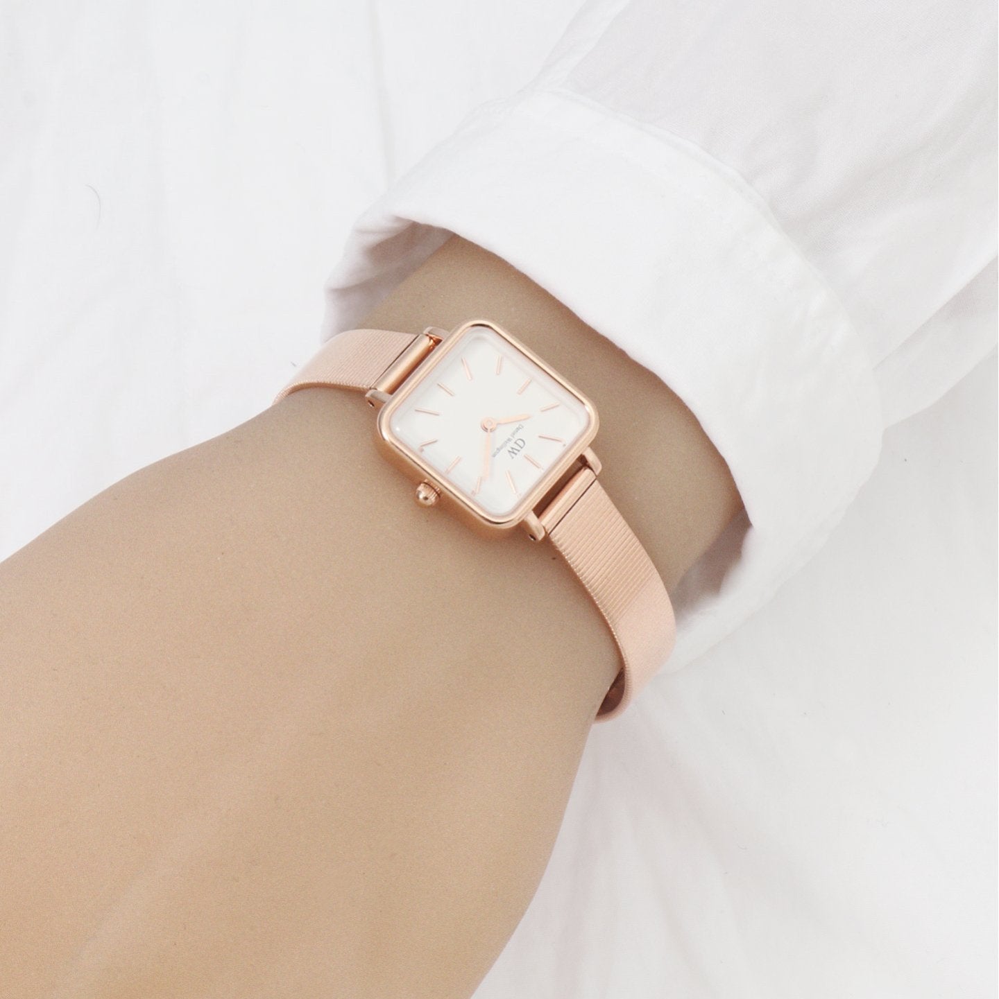 Daniel Wellington Quadro Studio White Dial Gold Stainless Steel Watch For Women - DW00100517