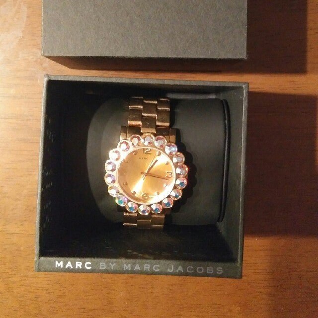 Marc Jacobs Amy Rose Gold Dial Rose Gold Steel Strap Watch for Women - MBM3223