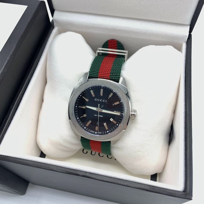 Gucci GG2570 Quartz Black Dial Green & Red Nylon Strap Watch For Men - YA142305