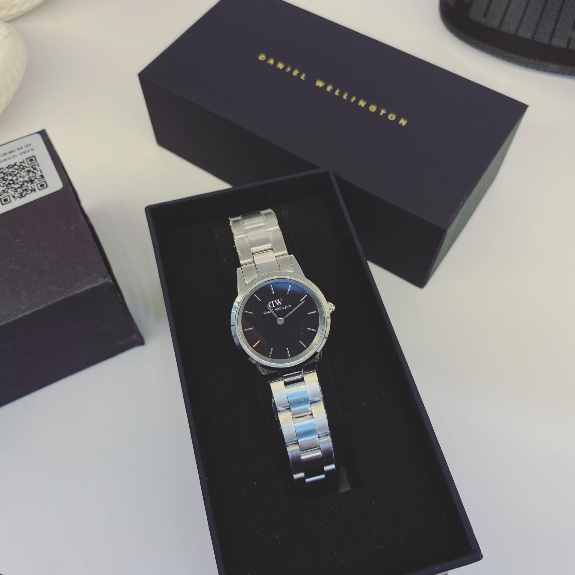 Daniel Wellington Iconic Link Black Dial Silver Steel Strap Watch For Women - DW00100208