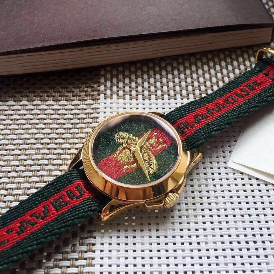 Gucci Le Marche des Merveilles Green & Red Dial Green & Red NATO Strap Unisex Watch - YA126487