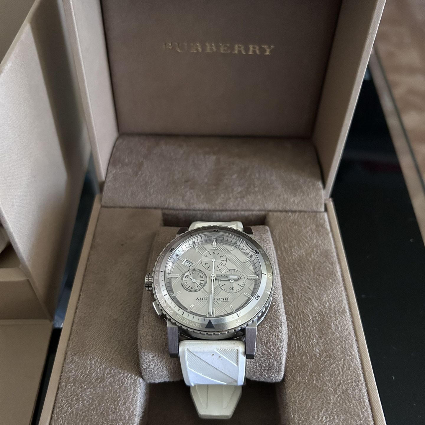 Burberry The City Chronograph Silver Dial White Rubber Strap Watch for Men - BU9810