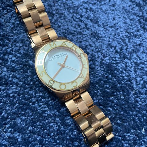 Marc Jacobs Amy White Dial Gold Steel Strap Watch for Women - MBM3051