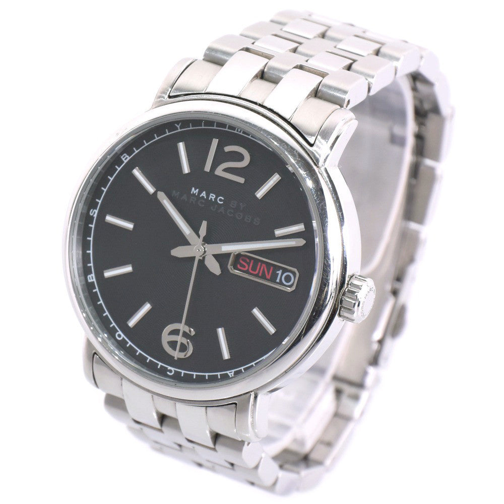 Marc Jacobs Fergus Black Dial Silver Steel Strap Watch for Men - MBM5075