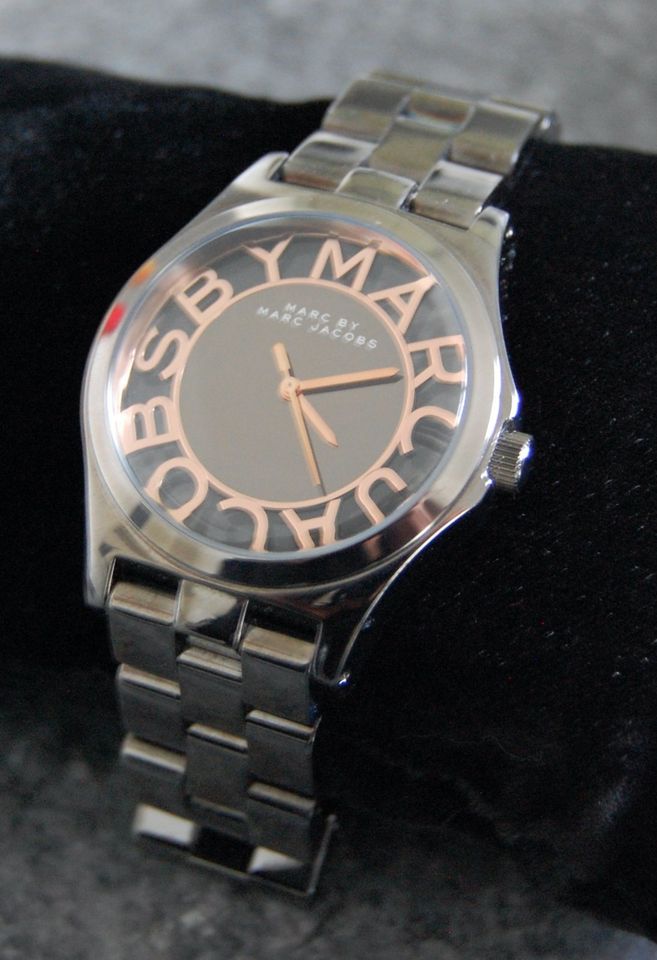 Marc Jacobs Henry Silver Dial Silver Steel Strap Watch for Women - MBM3294