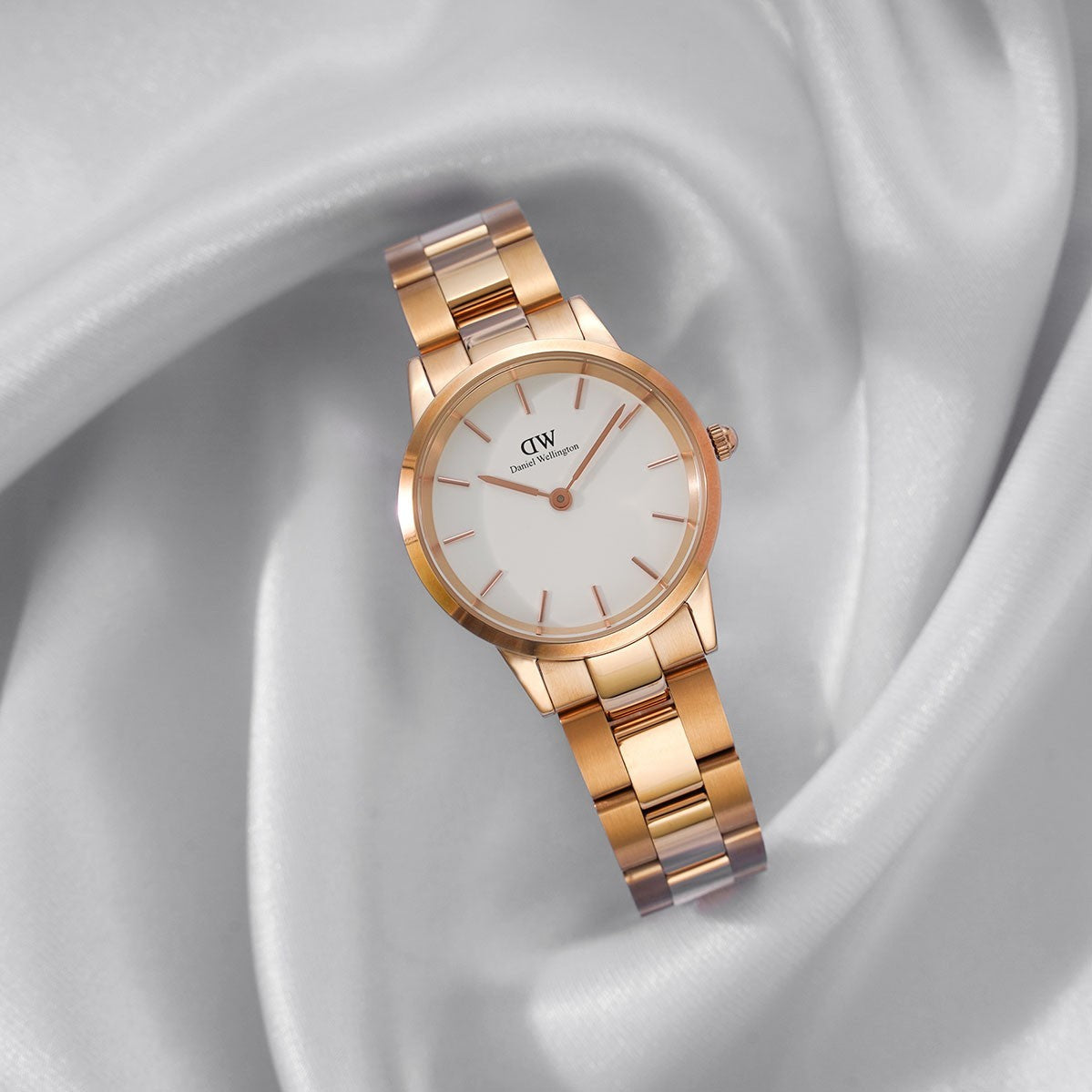 Daniel Wellington Iconic Link White Dial Rose Gold Steel Strap Watch For Women - DW00100211