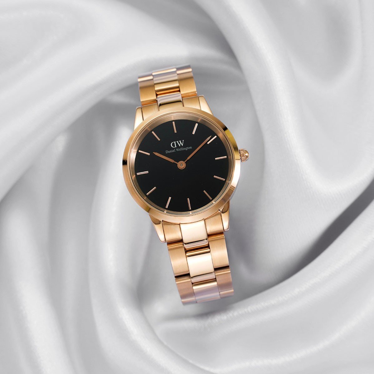 Daniel Wellington Iconic Link Black Dial Rose Gold Steel Strap Watch for Women - DW00100212