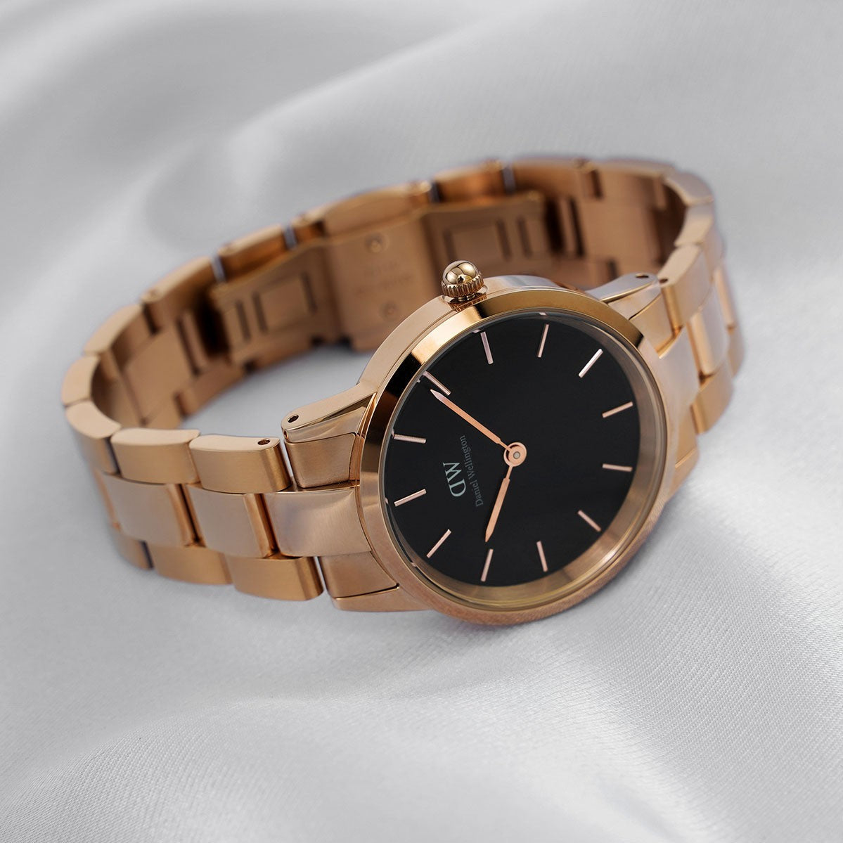 Daniel Wellington Iconic Link Black Dial Rose Gold Steel Strap Watch for Women - DW00100212