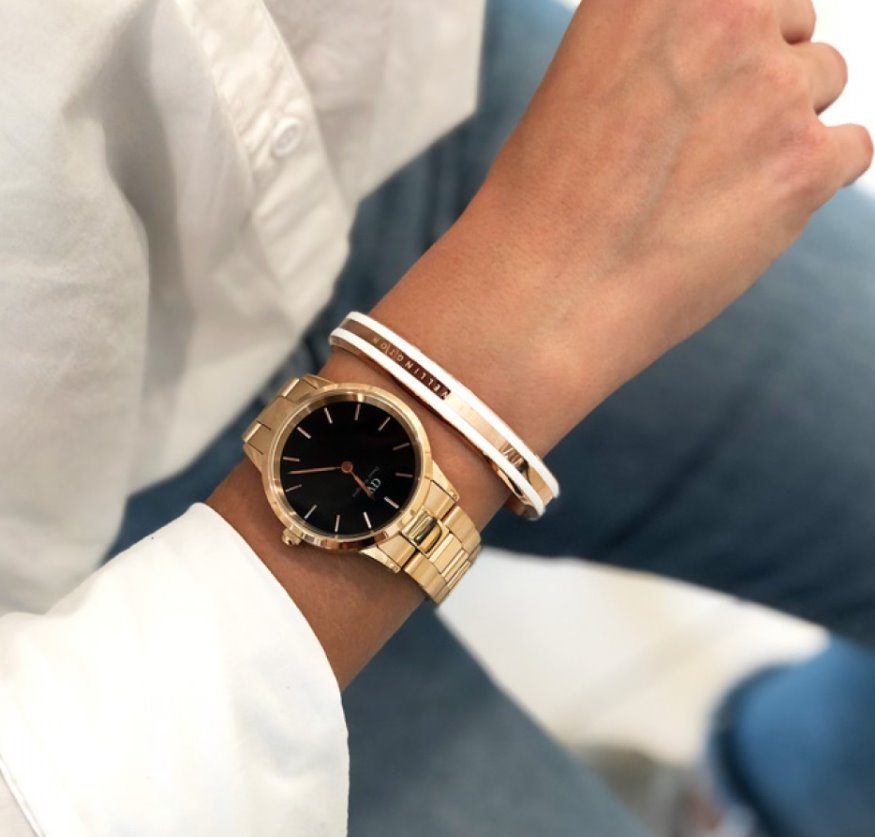 Daniel Wellington Iconic Link Black Dial Rose Gold Steel Strap Watch for Women - DW00100212