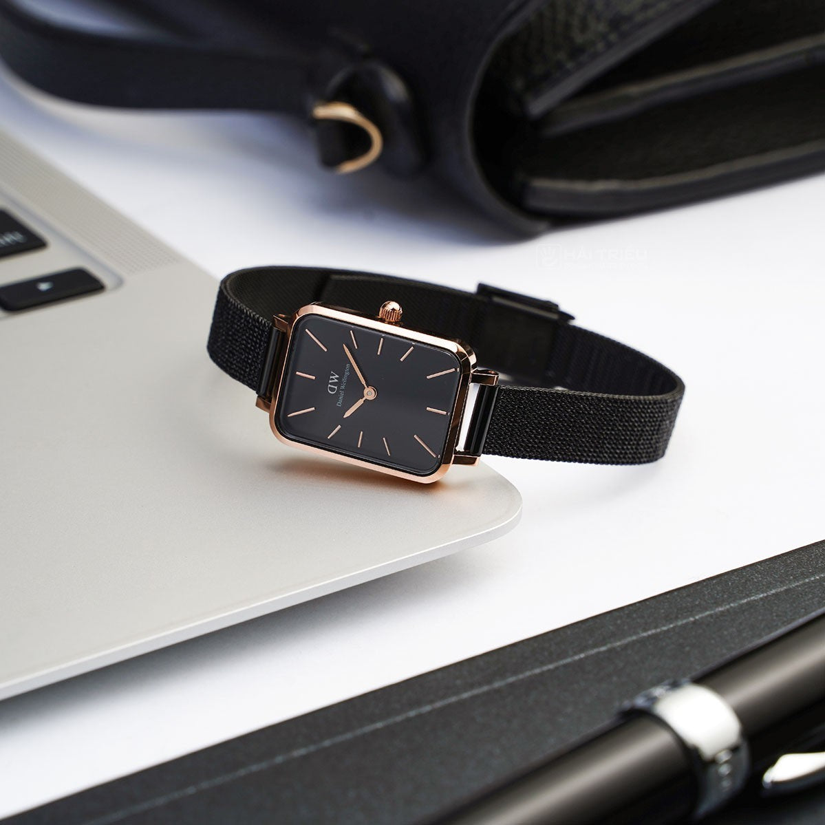 Daniel Wellington Quadro Ashfield Black Dial Black Mesh Strap Watch For Women - DW00100433