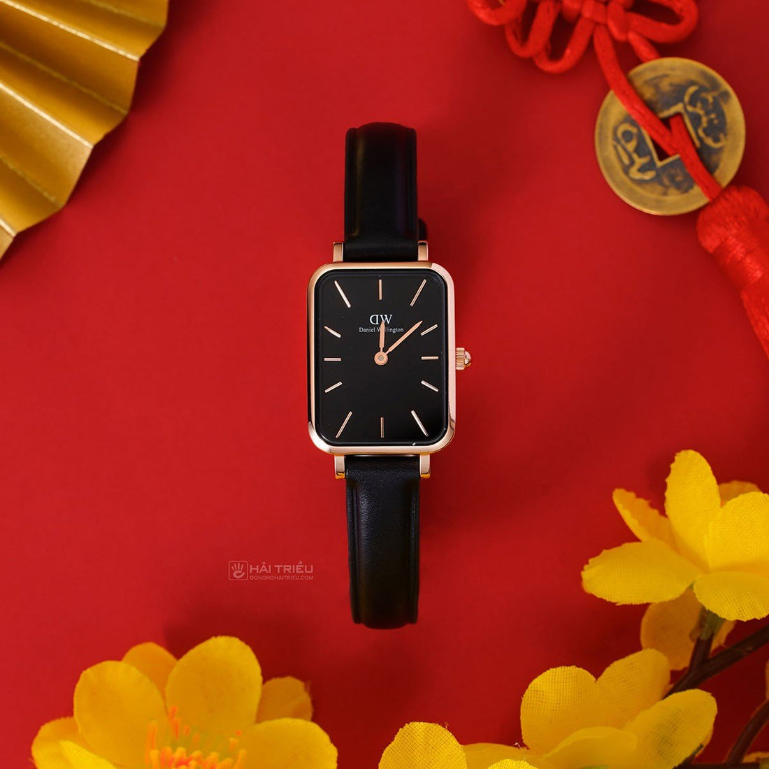 Daniel Wellington Quadro Sheffield Black Dial Black Leather Strap Watch For Women - DW00100435