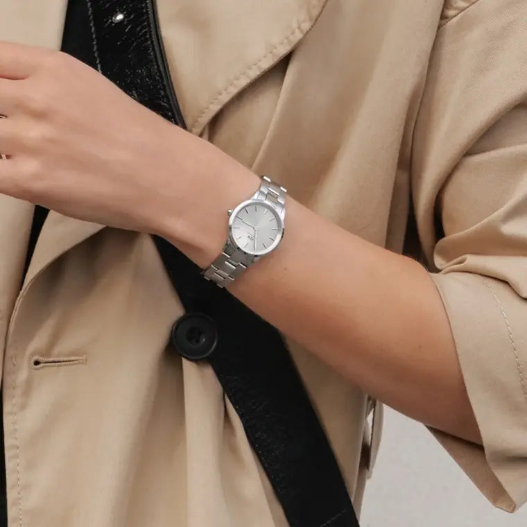 Daniel Wellington Iconic Link Unitone Silver Dial Silver Steel Strap Watch For Women - DW00100402