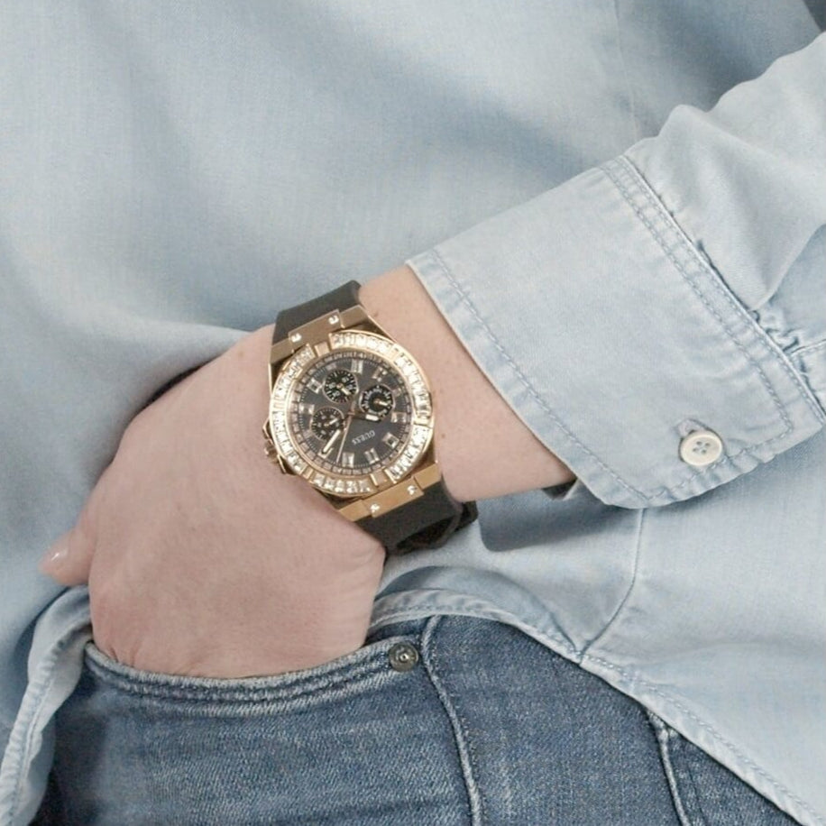 Guess Venus Diamonds Black Dial Black Rubber Strap Watch for Women - GW0118L2