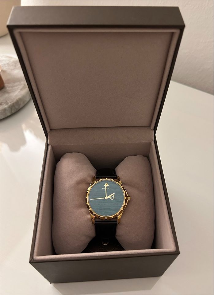 Gucci Le Marche Des Merveilles Quartz Green Dial Black Leather Strap Watch For Women - YA126463