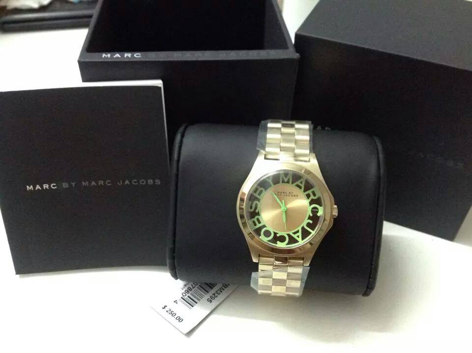 Marc Jacobs Henry Gold Dial Gold Steel Strap Watch for Women - MBM3295