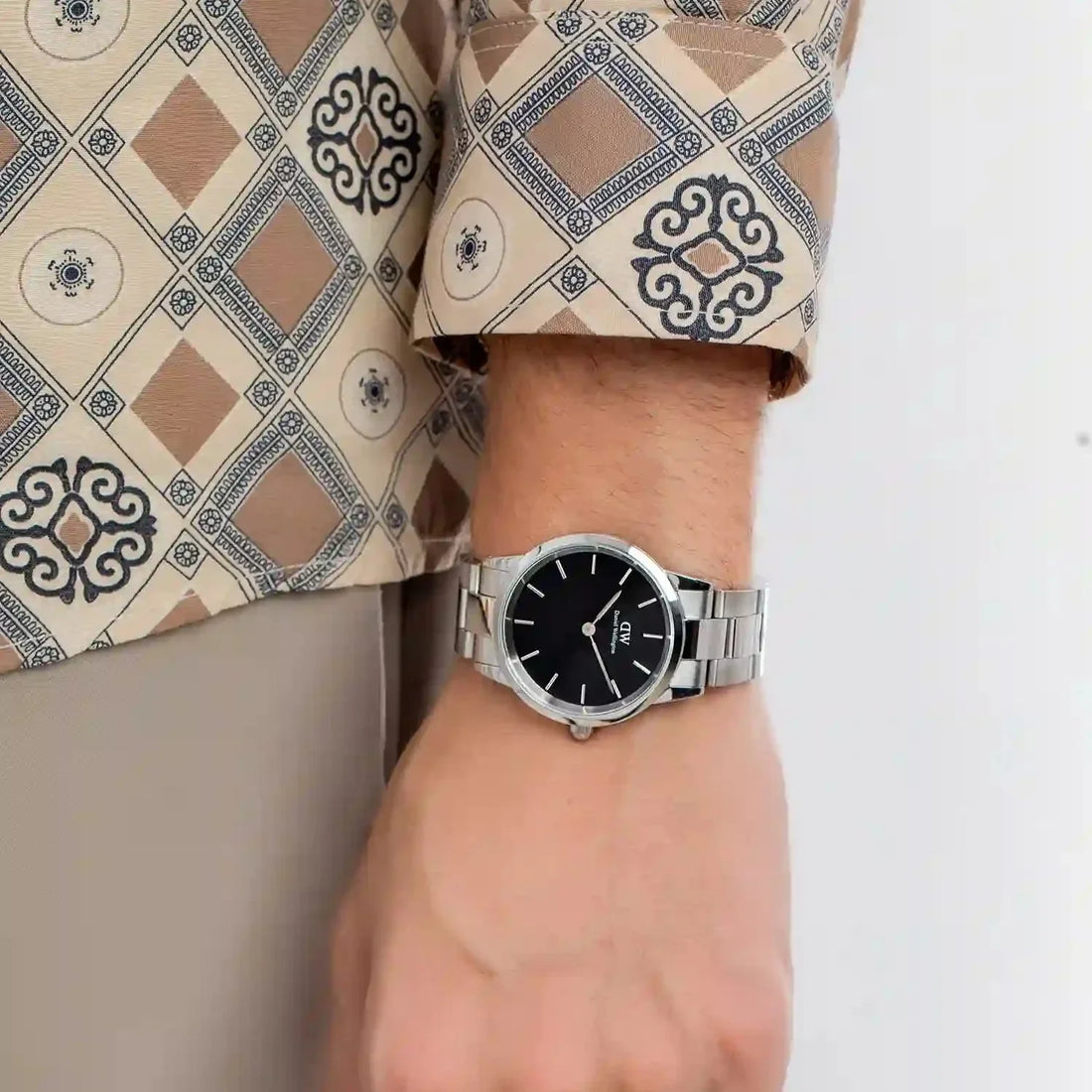 Daniel Wellington Iconic Link Black Dial Silver Steel Strap Watch for Women - DW00100204