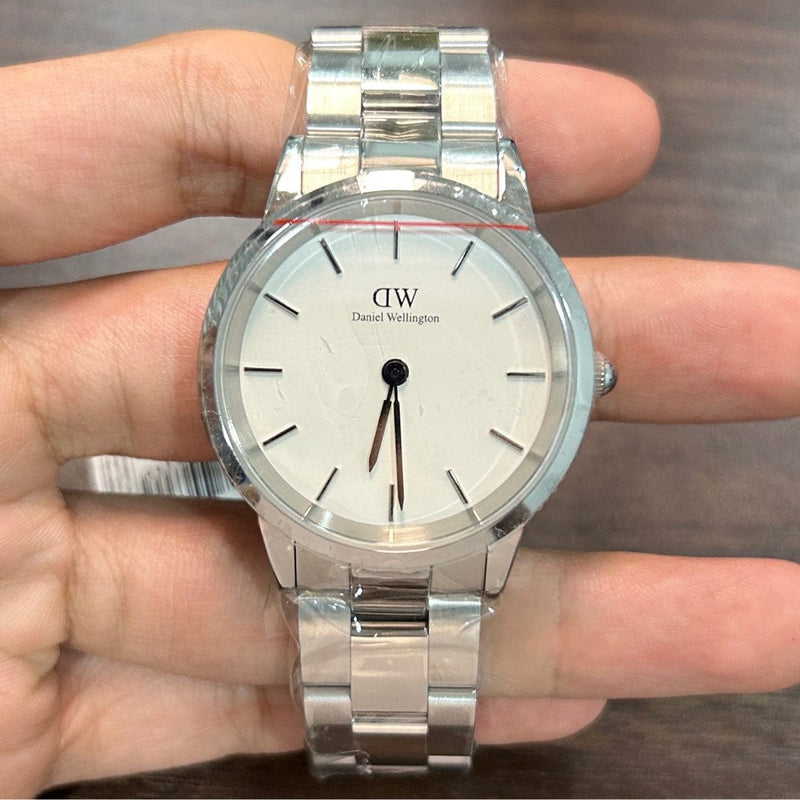 Daniel Wellington Iconic Link White Dial Silver Steel Strap Watch For Women - DW00100205