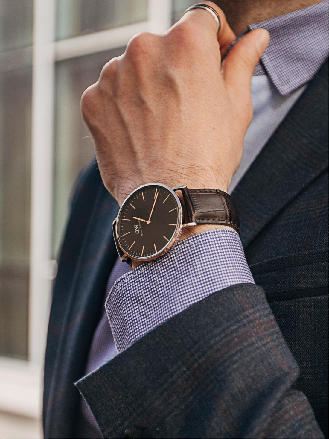 Daniel Wellington Classic Reading Black Dial Black Leather Strap Watch For Women - DW00100141