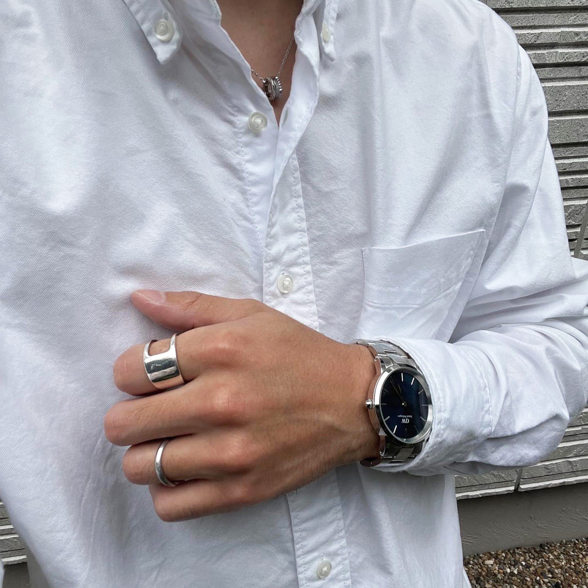 Daniel Wellington Iconic Link Black Dial Silver Steel Strap Watch For Women - DW00100342