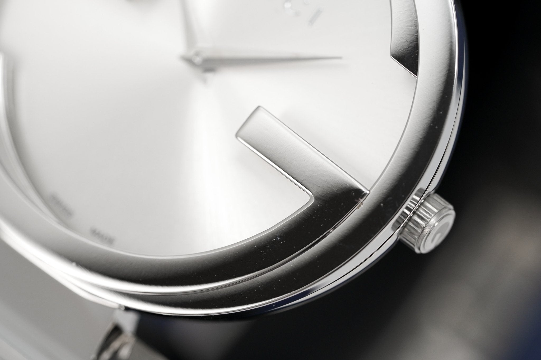 Gucci G Interlocking Silver Dial Silver Steel Strap Watch For Women - YA133308