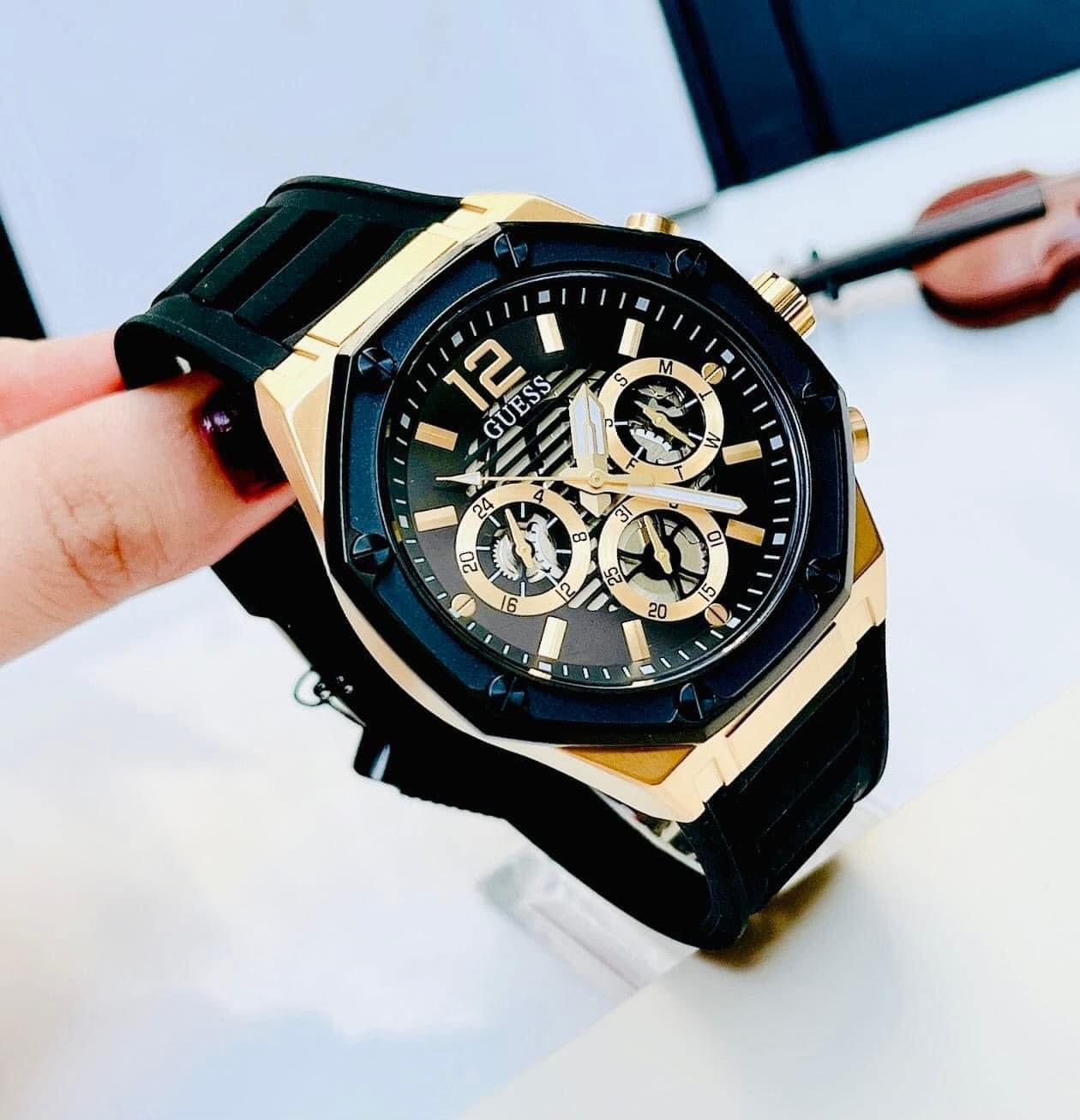 Guess Momentum Black Dial Black Rubber Strap Watch for Men - GW0263G1