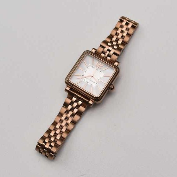 Marc Jacobs Vic Silver Dial Rose Gold Steel Strap Watch for Women - MJ3514