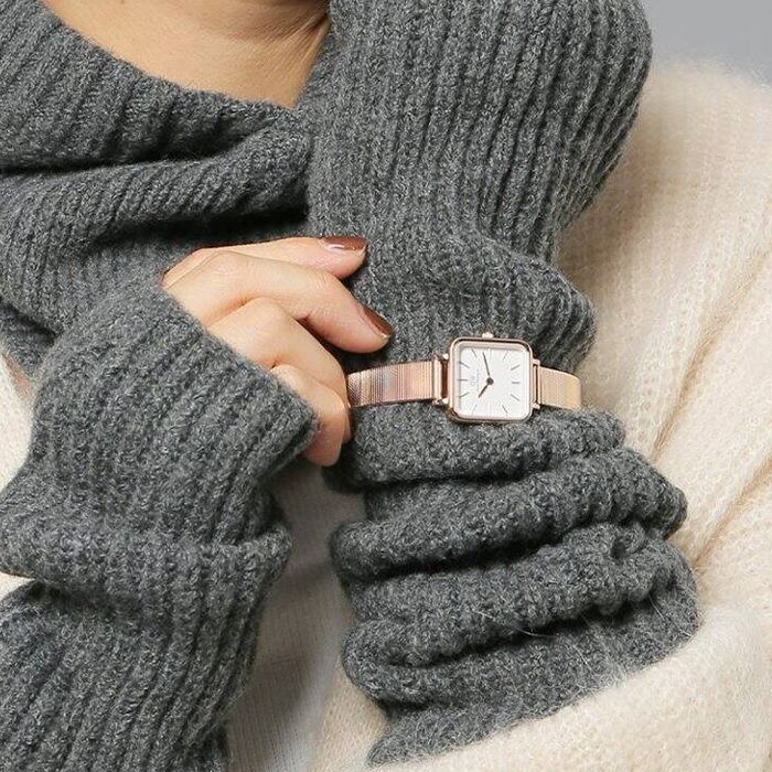 Daniel Wellington Quadro Studio White Dial Rose Gold Mesh Strap Watch For Women - DW00100517