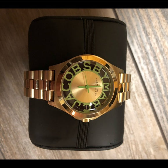 Marc Jacobs Henry Gold Dial Gold Steel Strap Watch for Women - MBM3295