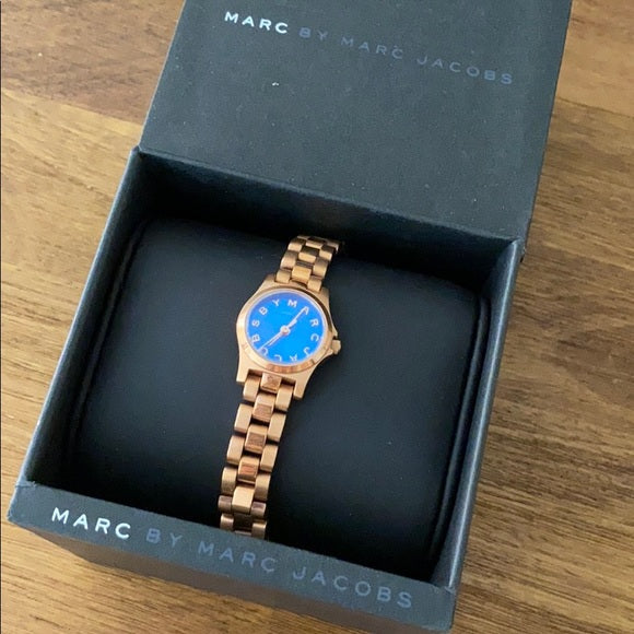 Marc Jacobs Henry Dinky Blue Dial Rose Gold Steel Strap Watch for Women - MBM3204
