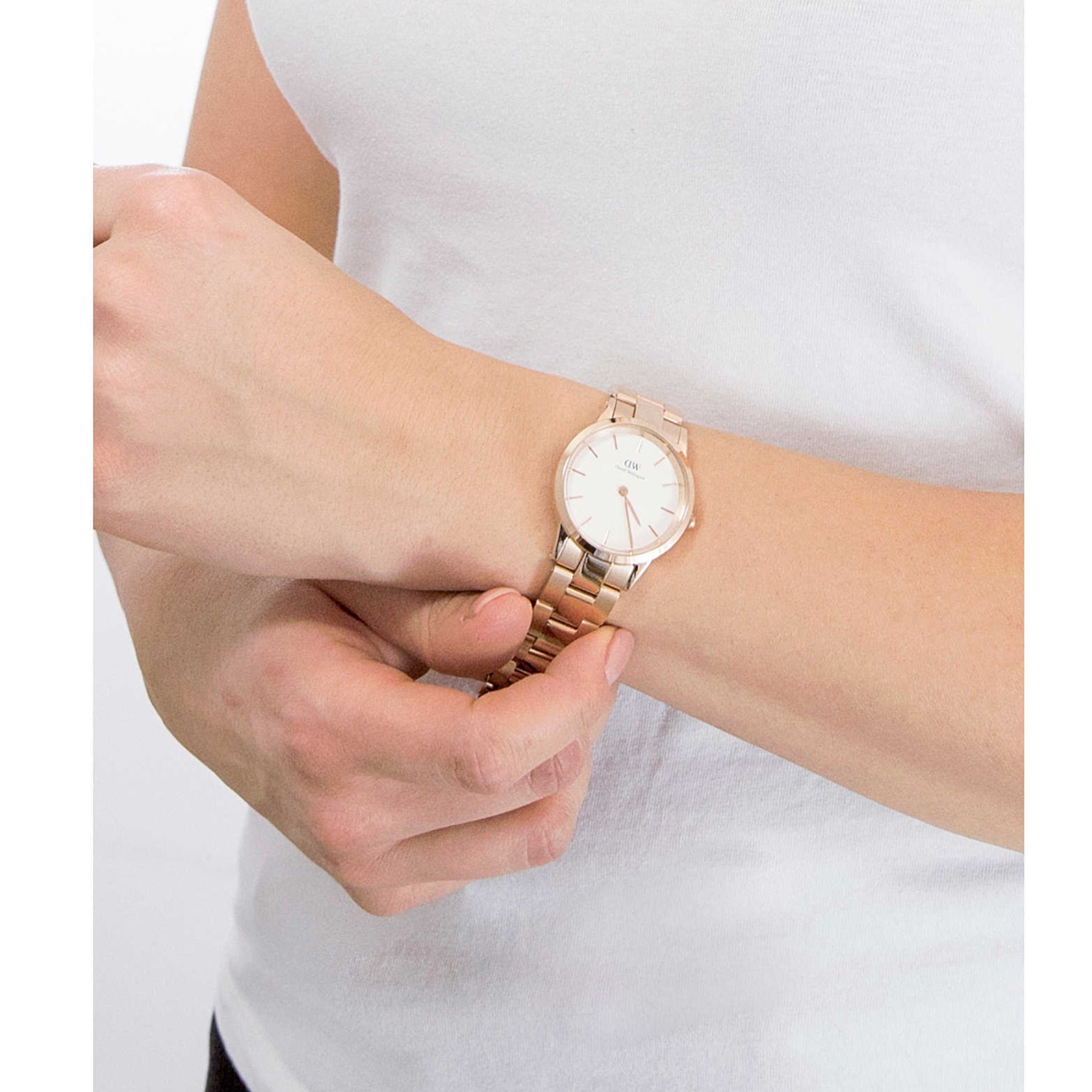 Daniel Wellington Iconic Link White Dial Rose Gold Steel Strap Watch For Women - DW00100211