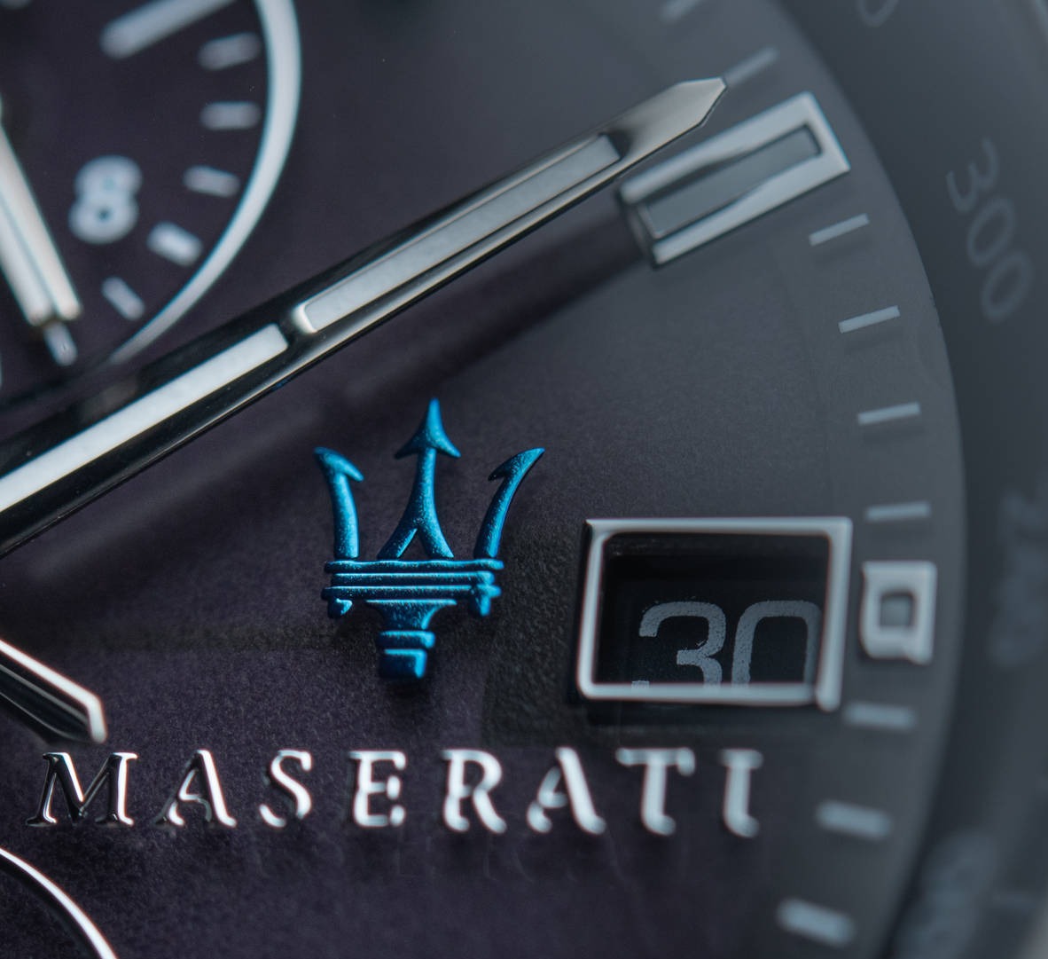 Maserati Successo Solar Edition Black Dial Silver Steel Strap Watch For Men - R8873645003
