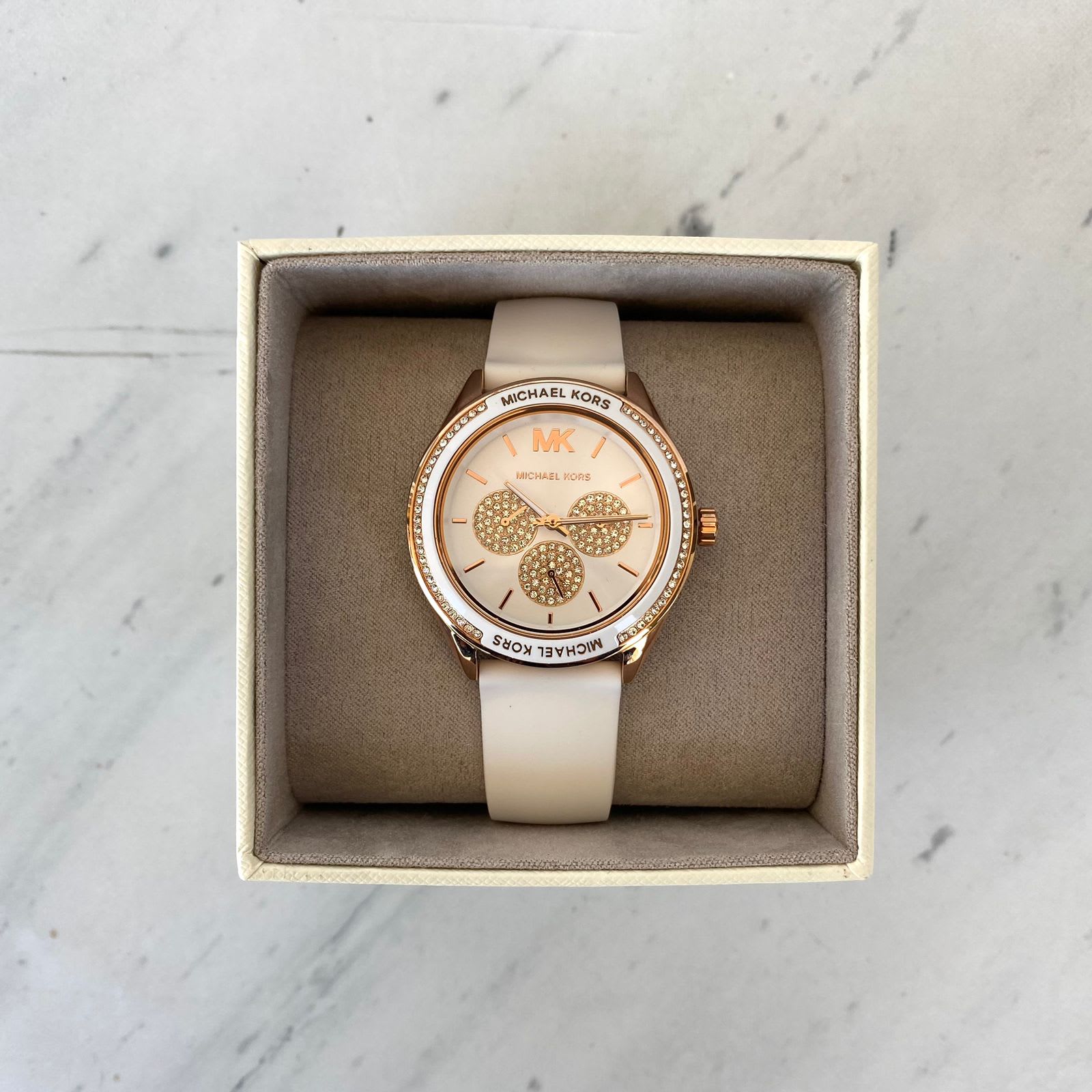 Michael Kors Quartz Pink Dial Pink Silicone Strap Watch For Women - MK6946