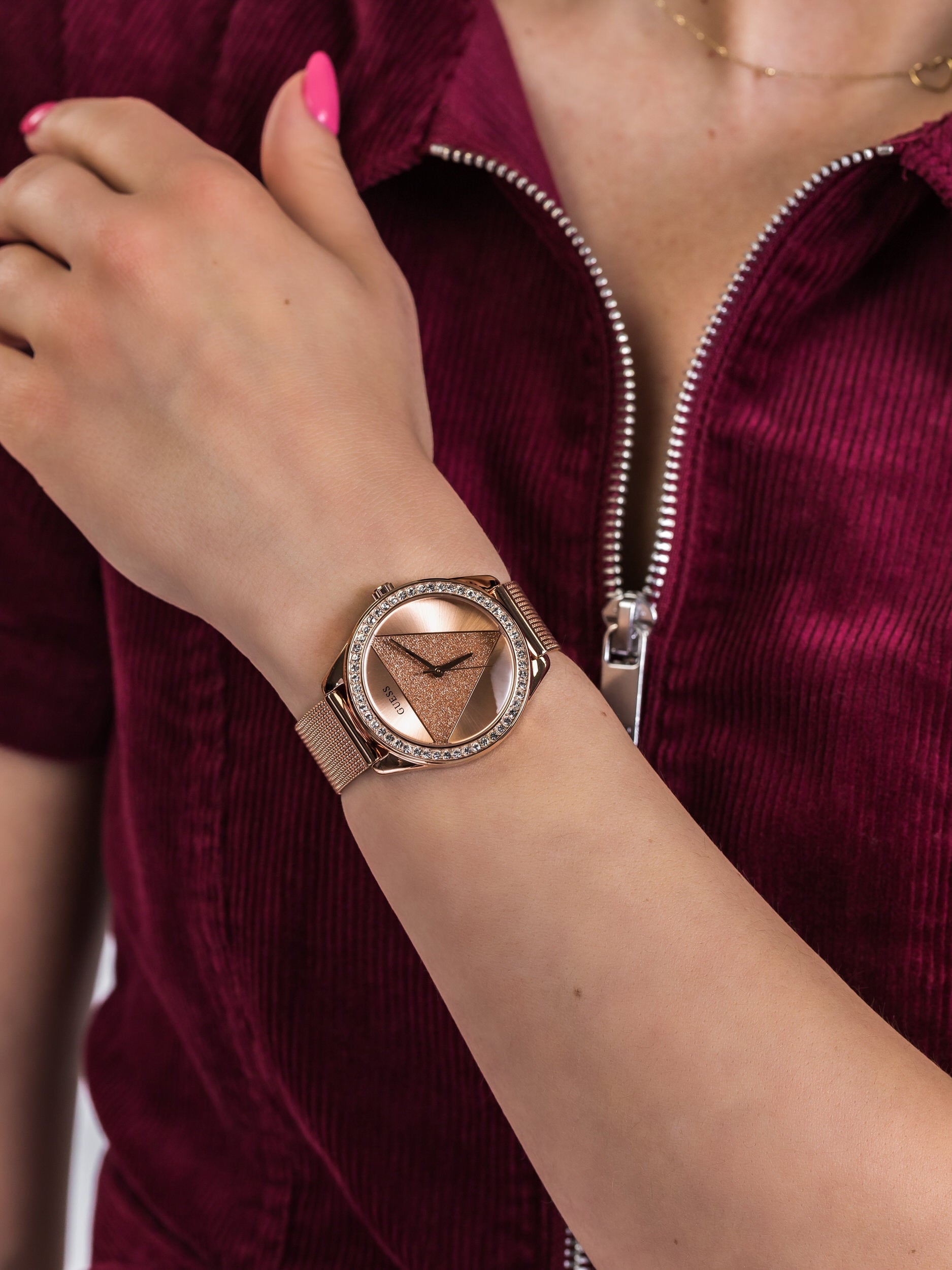 Guess Tri Glitz Quartz Diamonds Rose Gold Dial Rose Gold Mesh Bracelet Watch For Women - W1142L4