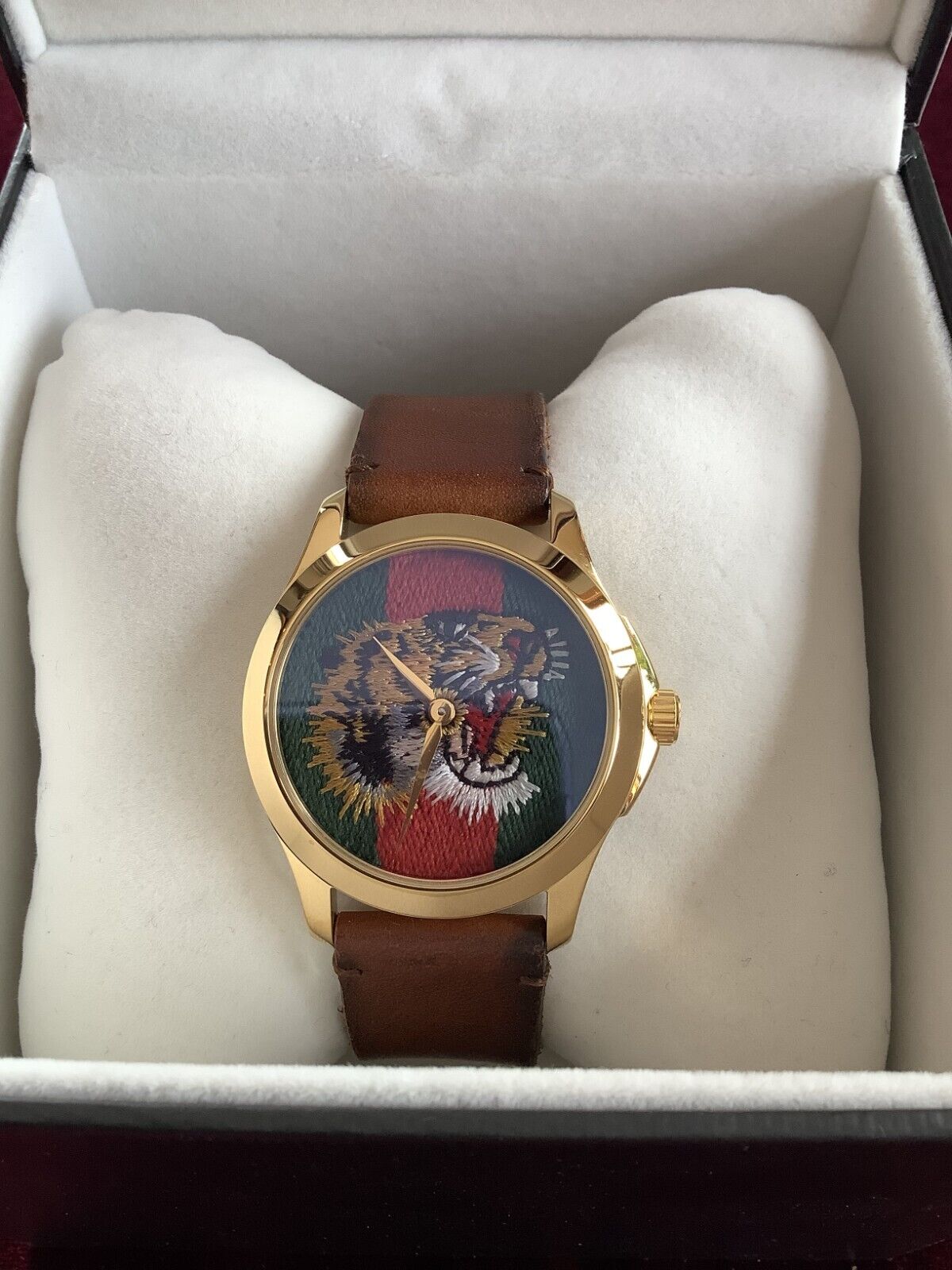 Gucci Le Marche Des Merveilles Red & Green Dial Brown Leather Strap Unisex Watch - YA126497