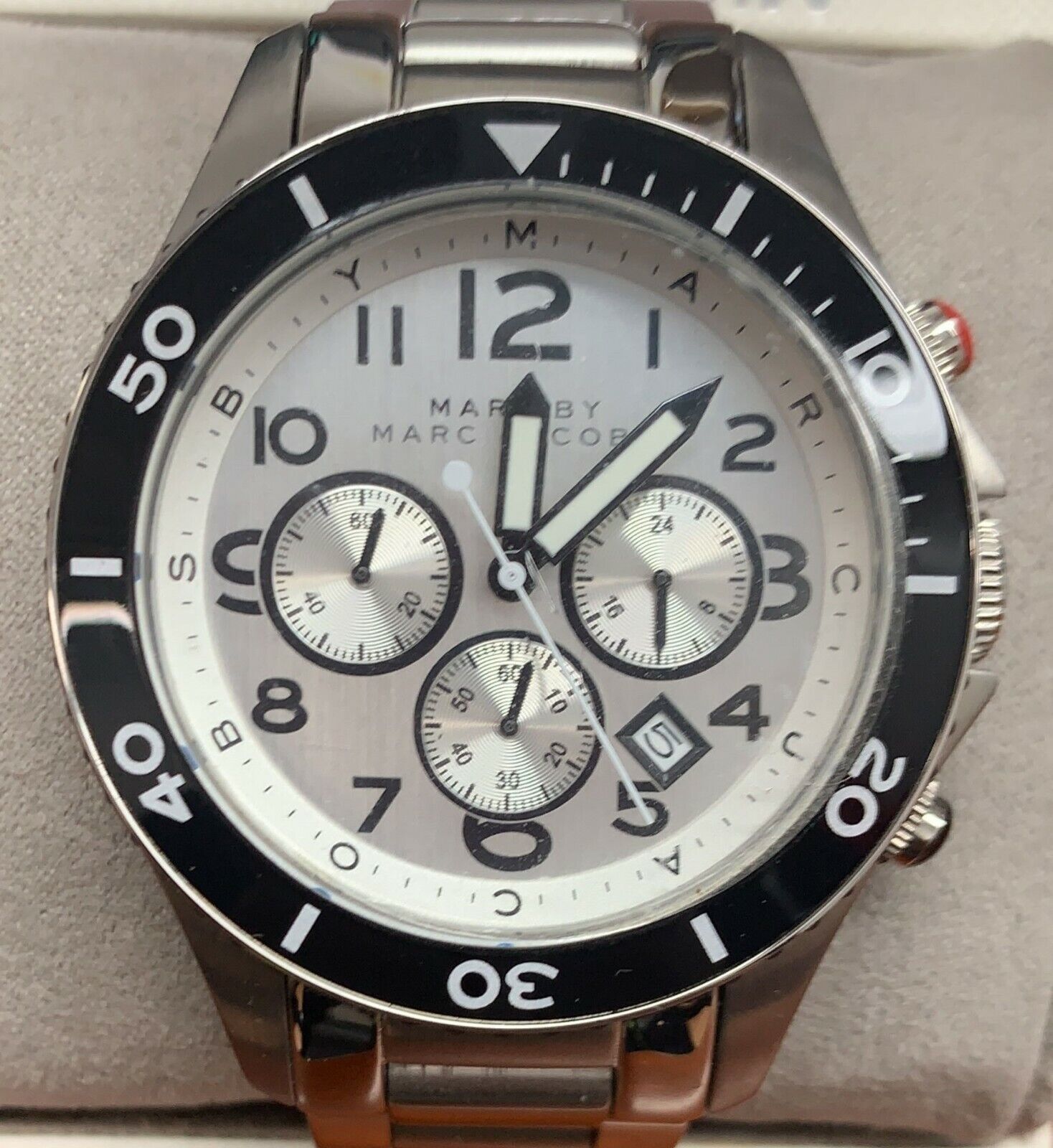 Marc Jacobs Rock Chronograph White Dial Silver Steel Strap Watch for Men - MBM5027