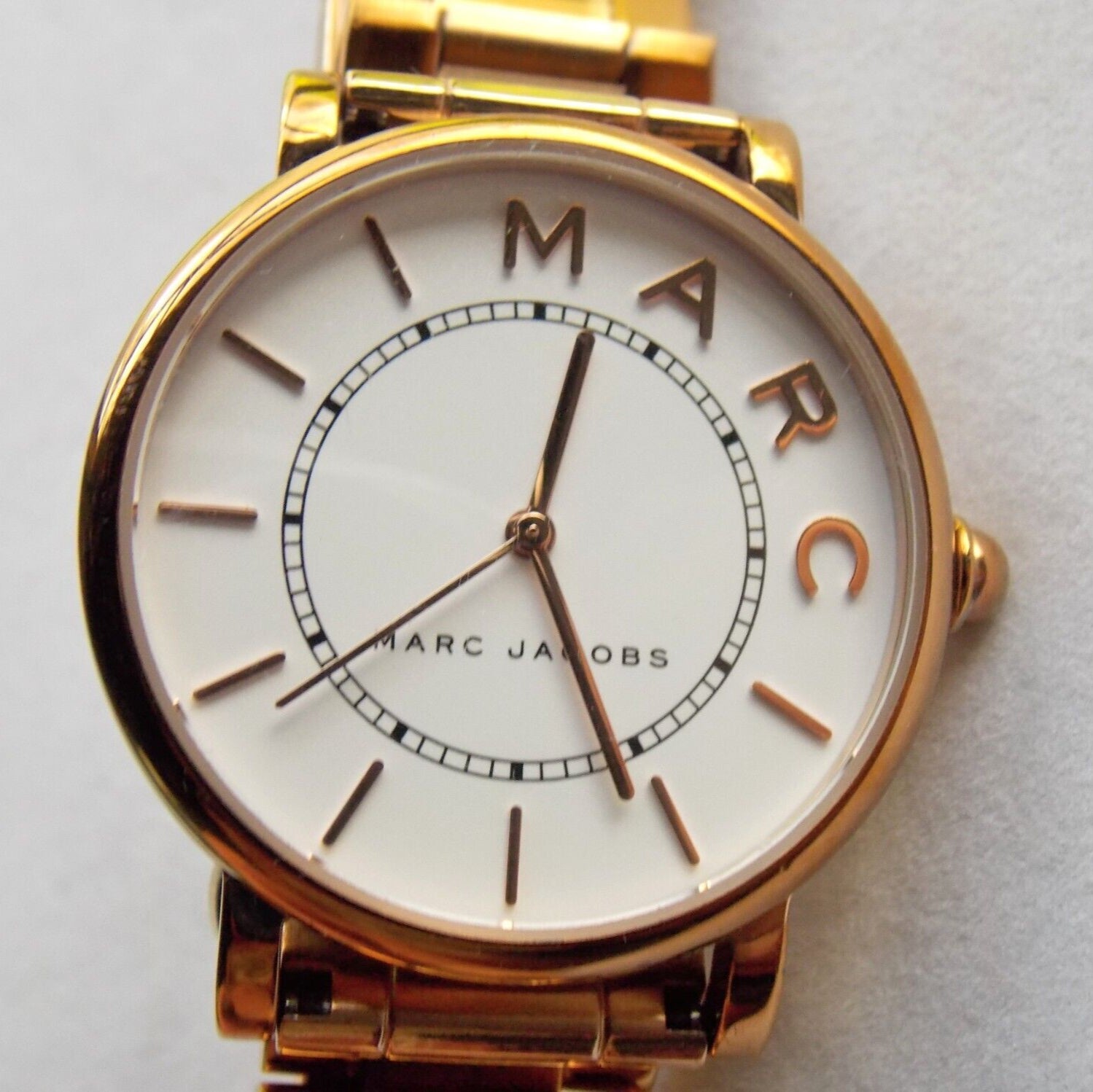 Marc Jacobs Roxy White Dial Rose Gold Steel Strap Watch for Women - MJ3523