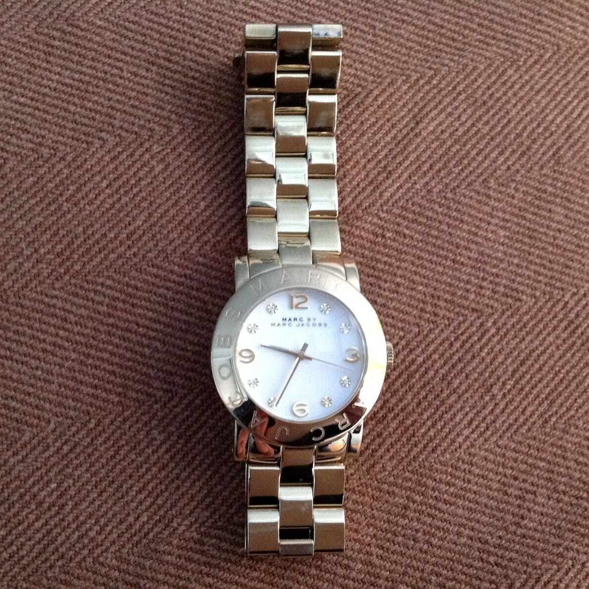 Marc Jacobs Henry Silver Dial Silver Steel Strap Watch for Women - MBM3276