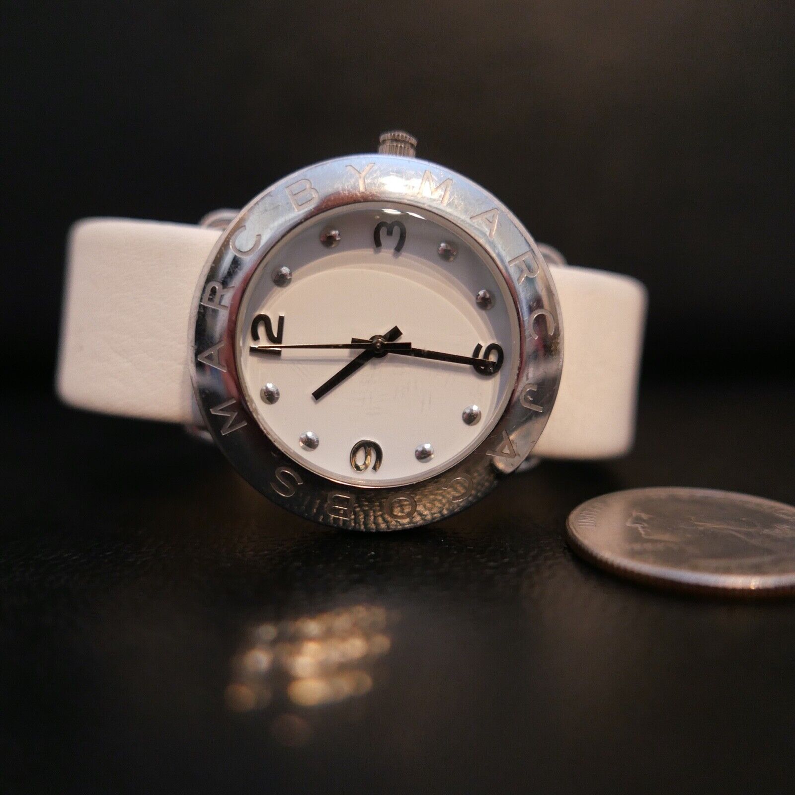 Marc Jacobs Amy White Dial White Leather Strap Watch for Women - MBM1136