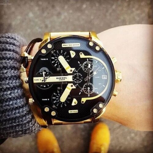 Diesel Mr Daddy 2.0 Chronograph Black Dial Gold Steel Strap Watch For Men - DZ7333