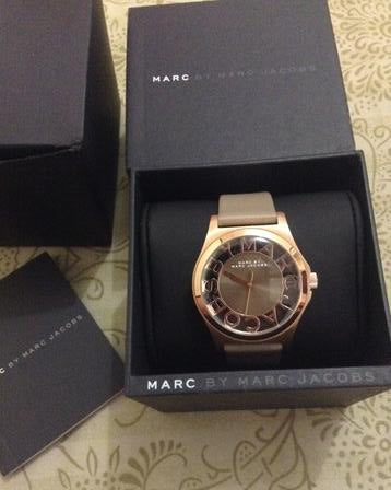 Marc Jacobs Henry Dinky Skeleton Beige Dial Beige Leather Strap Watch for Women - MBM1245