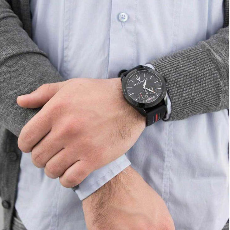 Maserati Traguardo Chronograph Black Dial Black Rubber Strap Watch For Men - R8871612004